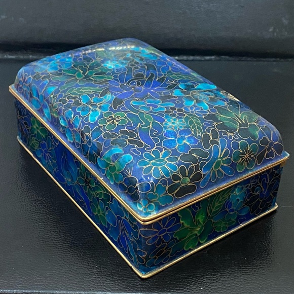 Vintage Chinese Cloisonne Blue Enamel Floral Hinged Trinket Box - Picture 13 of 16